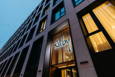 Ruby Louise Frankfurt - 35
