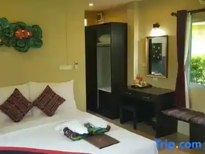 Lanta Castaway Beach Resort - 100