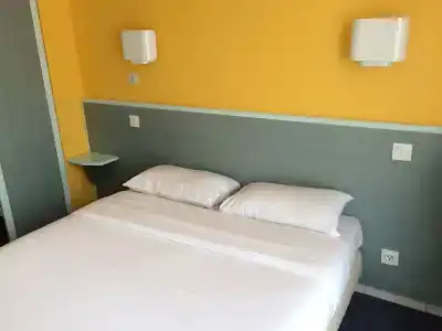 Hôtel Escurial - 2