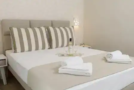 Ammos Beach Seaside Luxury Suites - 3
