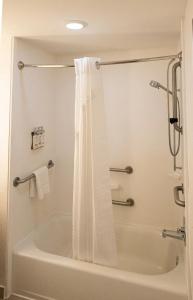 Holiday Inn North, An Ihg - 10