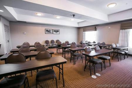 Restwell Inn & Suites I-45 North - 31