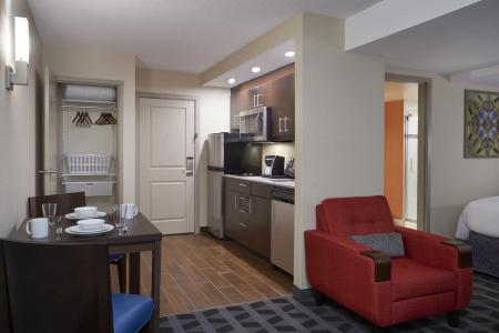 TownePlace Suites by Marriott - 17