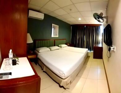 Harbour Inn - 10
