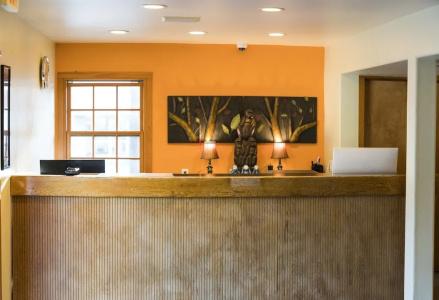 Orange Tree Inn - 1