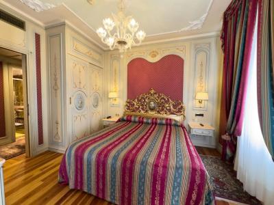 Regina Palace - 4