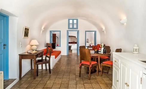 Pantelia Suites - 36