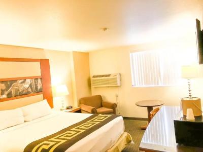 Sunrise Inn - 65