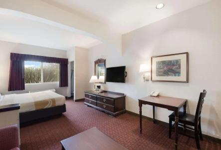 Quality Inn Grand Suites Bellingham - 28