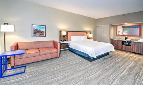 Hampton by Hilton - 44