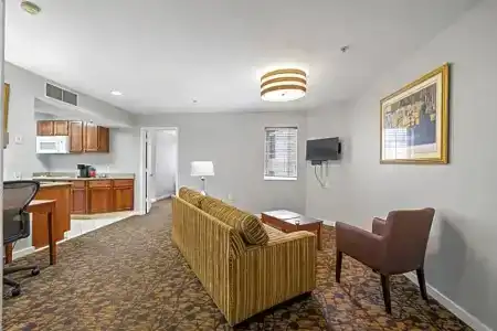 Quality Suites Atlanta Buckhead Village North - 56