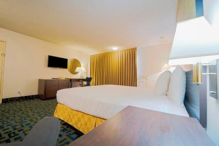 Royal Plaza Inn - 63