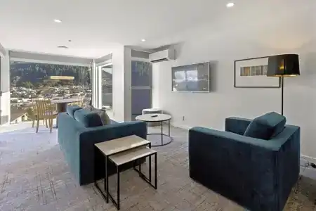 Scenic Suites - 151