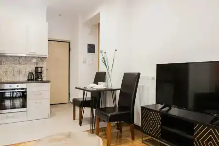 Nicholas Point and Rooms - 149