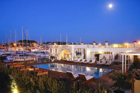 Cesme Marina Konukevi - 14