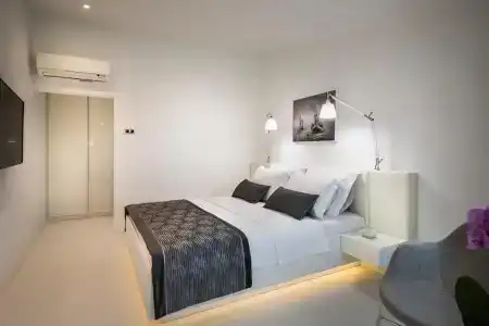 Rivalmare Boutique - 53