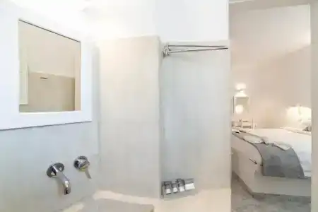 Artemis Suites - 77