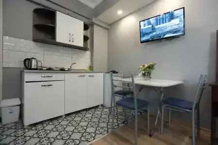 White Pearl Apart - 76