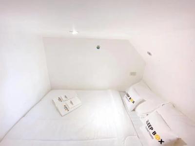 Sleepbox Hostel Suratthani - 1