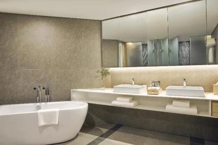 Novotel Hanoi Thai Ha - 32