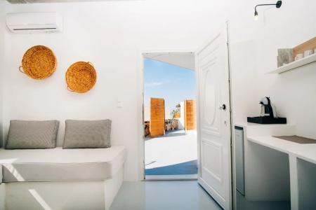 Mesanto Luxury Suites - 87