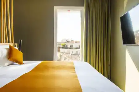 Golden Tulip Montpellier Centre St Roch - 3