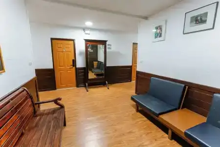 Diff Hostel - 124