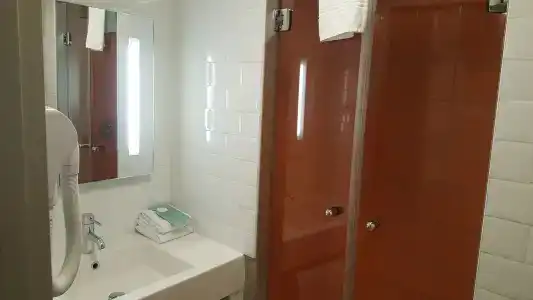 ibis Styles Nimes Gare Centre - 9