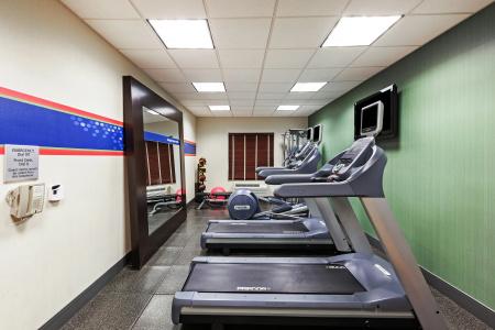 Hampton Inn & Suites West - 32