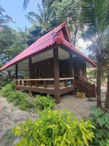 Phayam Coconut Beach Resort - 19