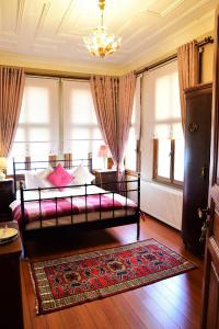 Ottoman Suites by Sera House - 25