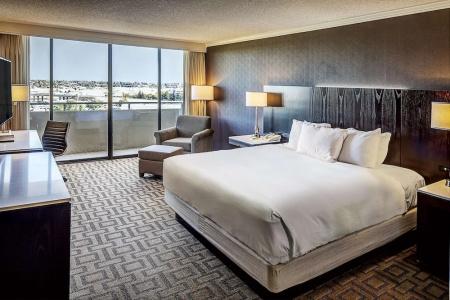 Hilton Arden West - 70