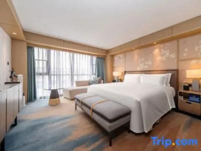 The Lakeview - 72