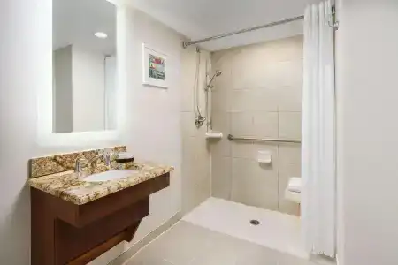 Hampton by Hilton Manhattan 35th Street - Empire State Building - 8