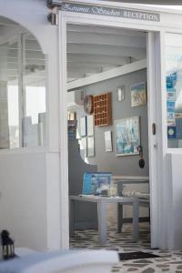 Zoumis Studios - 0