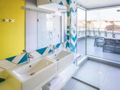 Ibis Styles Lviv Center - 64