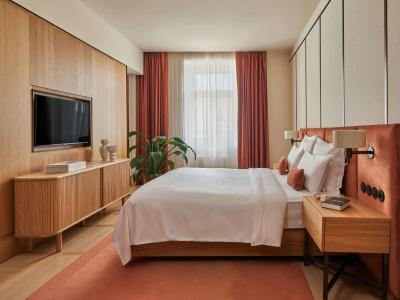 The Julius Prague - 33