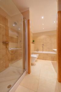 Hunger Wall Residence - 21