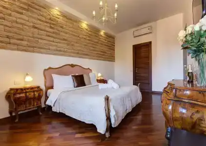 Little Rhome Suites - 2