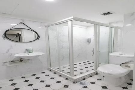 Philip - SG Clean & Staycation Approved - 28