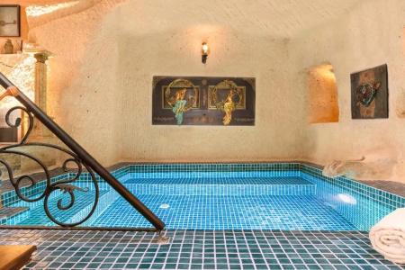 Elysion Cave Suites - 77