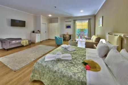 Paxos Club Resort & Spa - 3