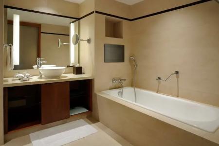 Hilton Bangalore Embassy GolfLinks - 106