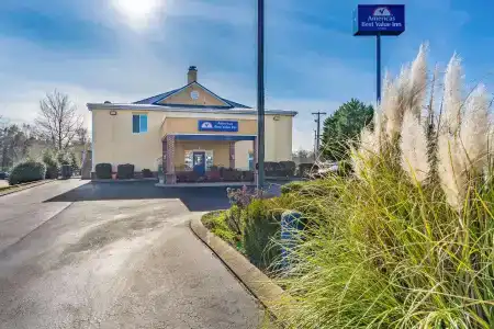 Americas Best Value Inn - - 16