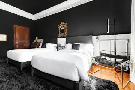 Pug Seal Polanco Anatole France - 116