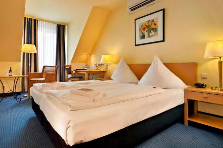Tryp by Wyndham Luebeck Aquamarin - 34