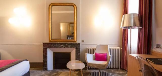 Hostellerie Du Chapeau Rouge - 92