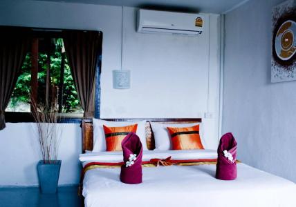 Lanta Halabala Resort - 3