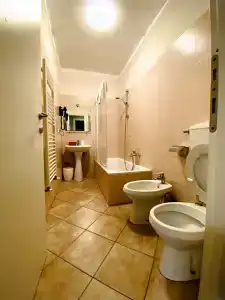 Emerald Palace Hostel - 36