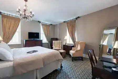 Nicollet Island Inn - 4